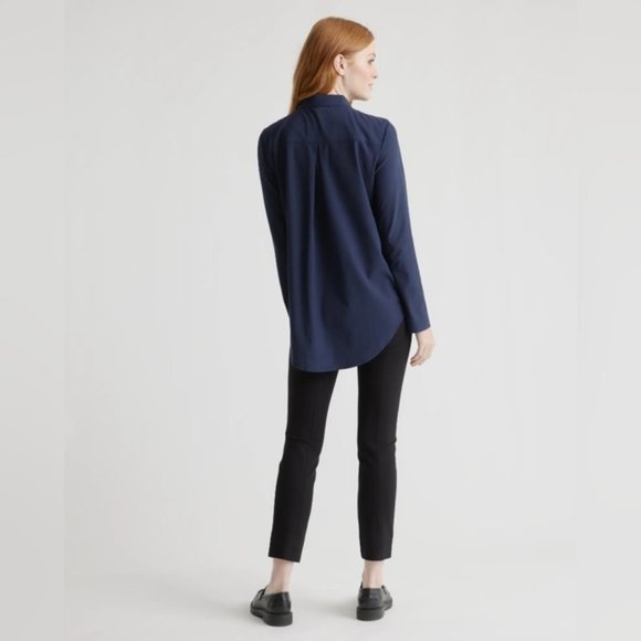 Quince Navy Performance Tech Blouse Size Large - Picture 2 of 13